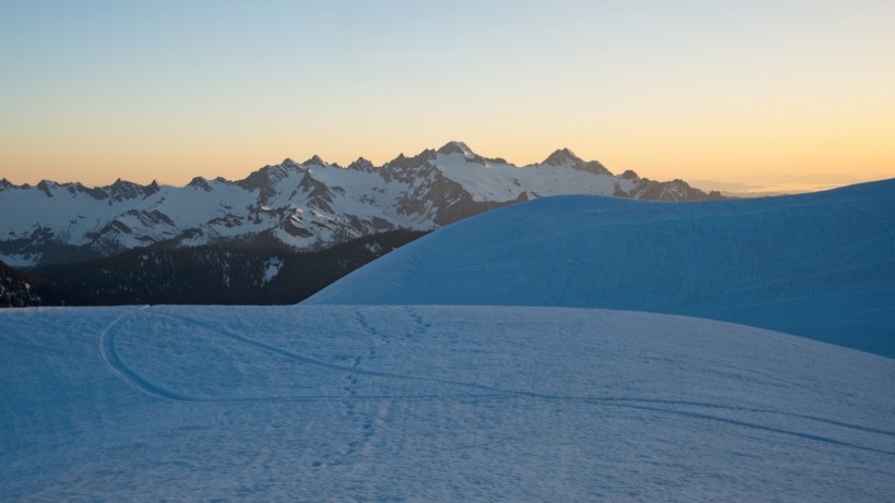 twin sisters sunset