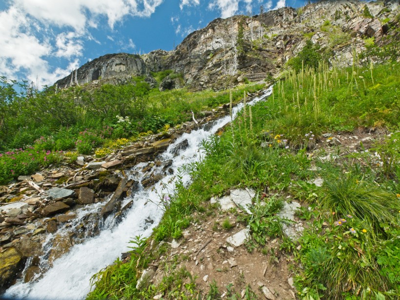 glacier national park cascade