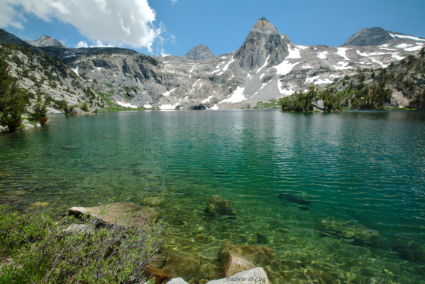 Beautiful turquoise water, snowy mountains... these lakes are just as beautiful as described! john muir trail rae lakes loop