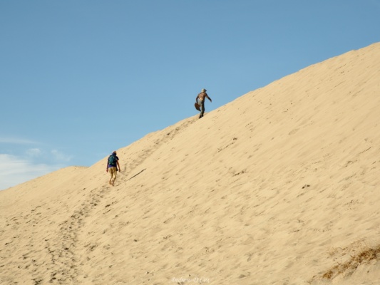 Aileen and Dave climb to the top of one of the dunes. death valley mesquite sand dunes