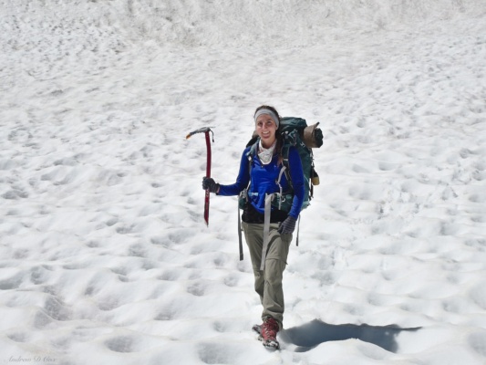 We leave the talus and slide/walk down a snowfield to descend from the pass sierra high route snow