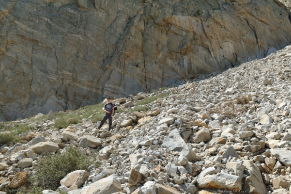 At some point in the recent past, the rocks on this slope rearranged themselves to completely obscure the trail pine creek trail