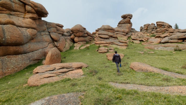 Bison Peak is littered with more of these fluid rocks lost creek wilderness