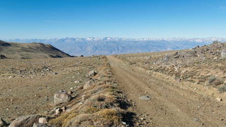 The eastern Sierra make an excellent vista during the walk white mountains
