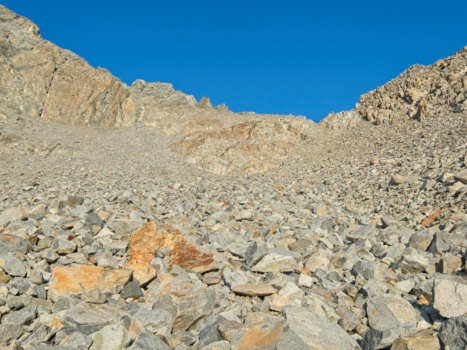 The "headwall" - stay to the right and make for that obvious notch split mountain