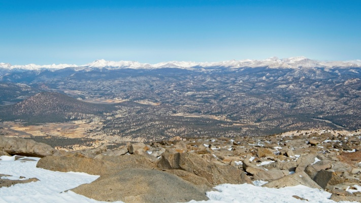 The peaks of the Great Western Divide are still covered in snow, but most of the southern Sierra are surprisingly dry great western divide