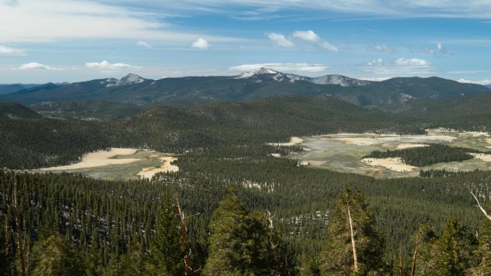 The PCT offers a great view of Big Whitney Meadow big whitney meadow
