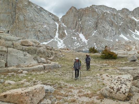 The trail disappears above Middle Crabtree Lake but we have no trouble navigating up the canyon crabtree lakes