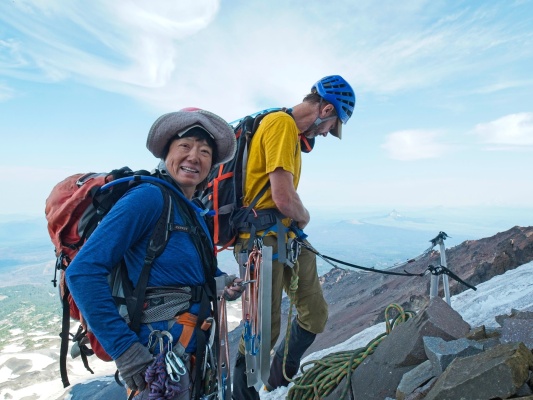 Linda and Craig gear up for the snow traverse north sister traverse