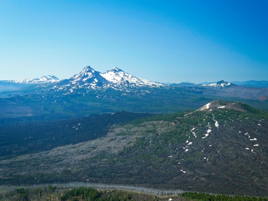 Broken Top, North Sister, and Middle Sister seen from the summit of Mount Washington cascade volcanoes