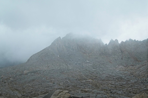 I get a glimpse of Mount Gayley through the clouds mount gayley