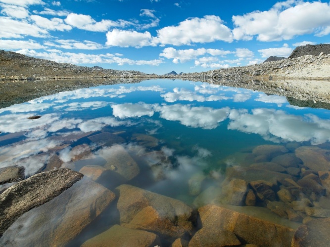 The surface is smooth as glass! bishop pass