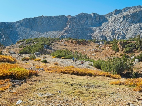The group strolls up the trail below Bishop Pass bishop pass trail