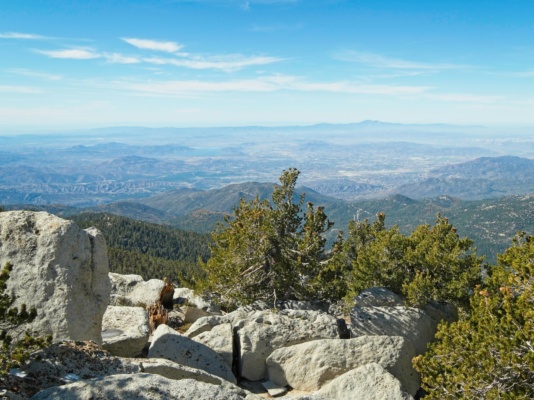 Looking east san jacinto mountains