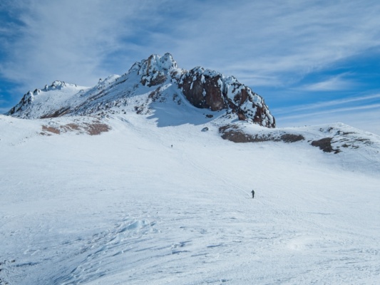 A nice, flat walk over to the summit mount shasta mountaineering