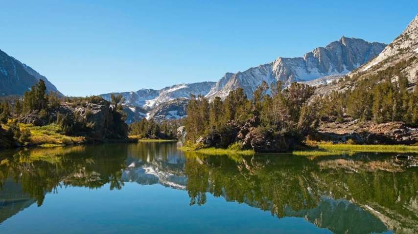 Long Lake is smooth as glass this morning bishop pass trail