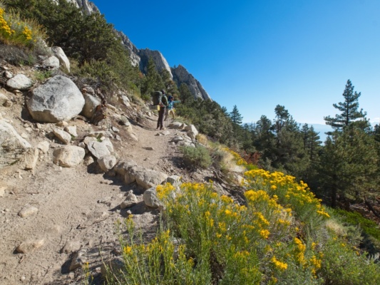 Kenza and CK on the trail just past the trailhead mount whitney trail