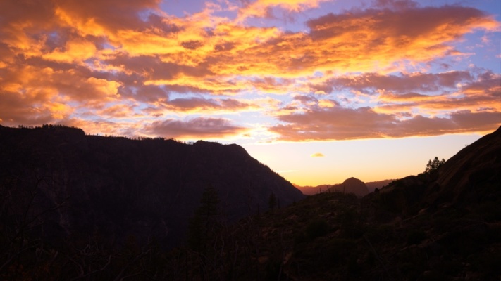 We're treated to a spectacularly colorful sunset sunset