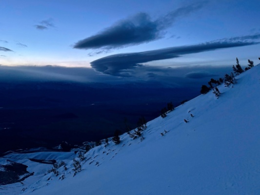 A lenticular cloud over Owen's Valley at first light lenticular cloud