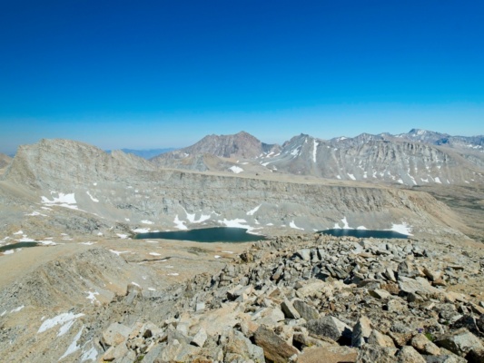 A side view of Diamond Mesa from Caltech Peak with a bunch of 14ers in the background (Williamson, Tyndall, Russell, and Whitney) diamond mesa