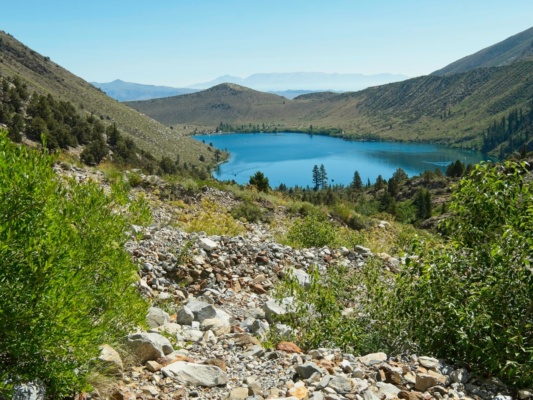 We hike through the hot sun toward Convict Lake - I can't wait to jump in! convict lake
