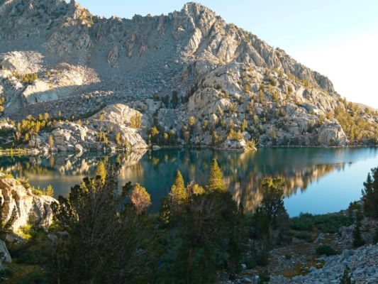 Lower Lamarck Lake lamarck col trail
