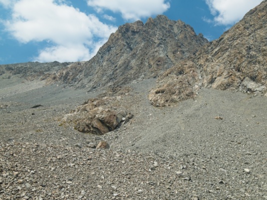 Plenty of loose scree leading up to the chute on Mount McGee mount mcgee