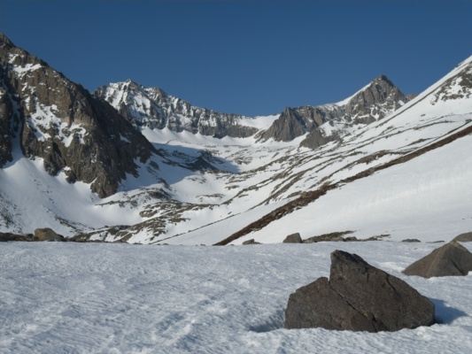 A view of The Thumb. The snow coverage is thinner than we gambled for kid mountain ski tour