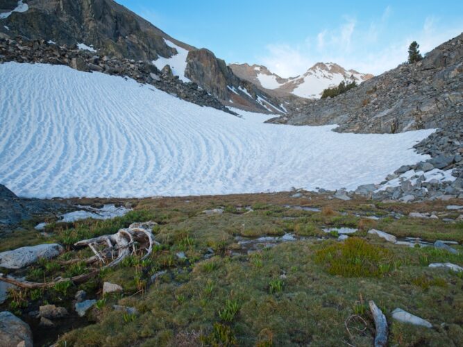 The melt patterns in the snow follow gravity black diamond traverse