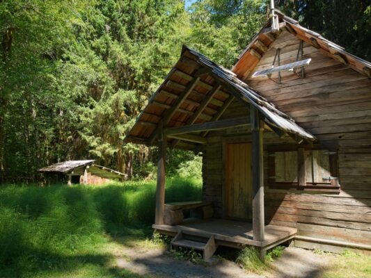 There's nobody home at the ranger station hoh river trail